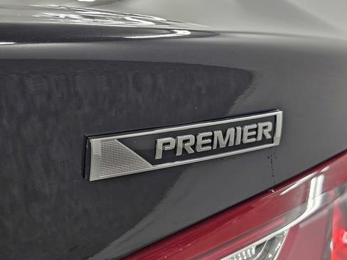 Used 2019 Chevrolet Malibu Premier w/ Sun and Wheel Package FWD image 33