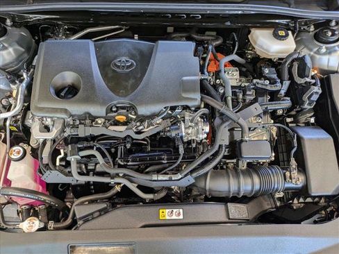 Used 2025 Toyota Camry XLE FWD image 23