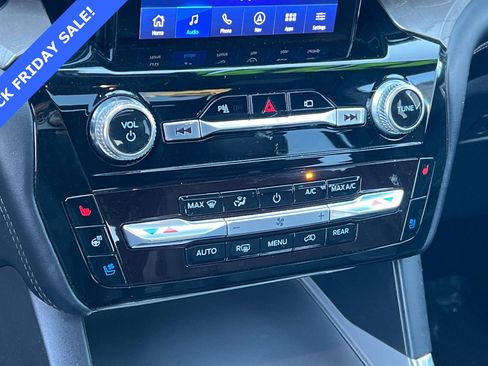 Used 2022 Ford Explorer Platinum w/ Equipment Group 601A image 22