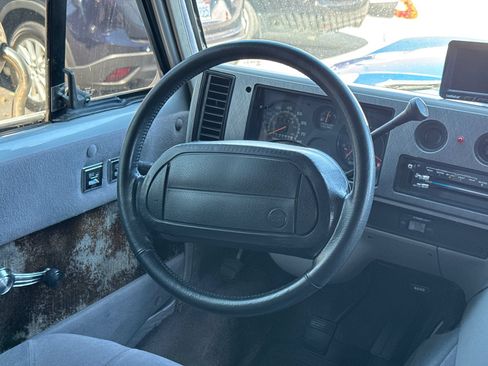 Used 1995 GMC G2500 Vandura RWD image 14