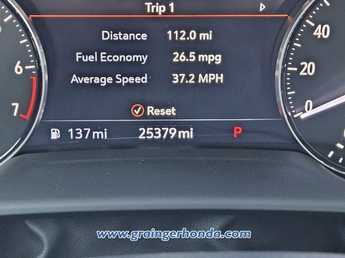 Used 2023 Buick Envision Avenir image 21