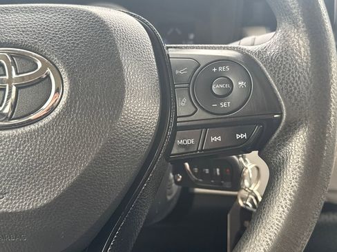 Used 2021 Toyota Corolla LE FWD image 19