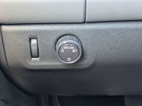 Used 2019 Chevrolet Colorado W/T w/ WT Convenience Package RWD image 24