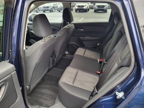 Used 2024 Nissan Rogue SV image 14