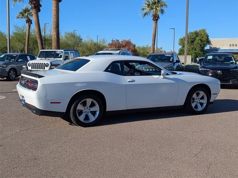 Used 2023 Dodge Challenger SXT image 7