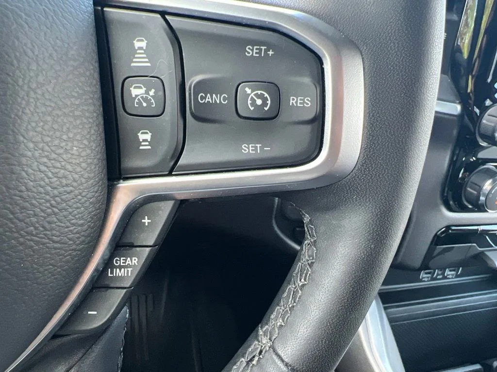 Certified 2025 RAM 1500 Big Horn RWD image 31