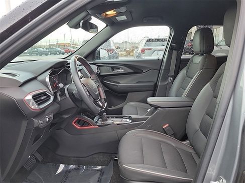 Used 2023 Chevrolet TrailBlazer RS image 15