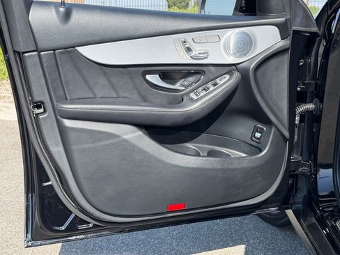 Used 2019 Mercedes-Benz GLC 300 4MATIC Coupe image 17