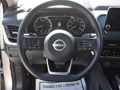 Used 2023 Nissan Rogue SV AWD/4WD image 19