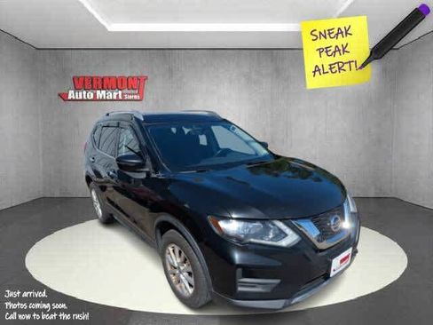 Used 2017 Nissan Rogue SV AWD/4WD image 1