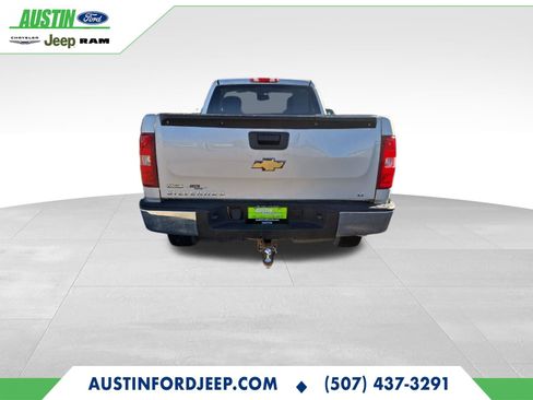 Used 2010 Chevrolet Silverado 1500 LT image 4