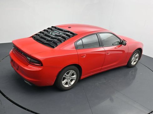 Used 2022 Dodge Charger SXT RWD image 16