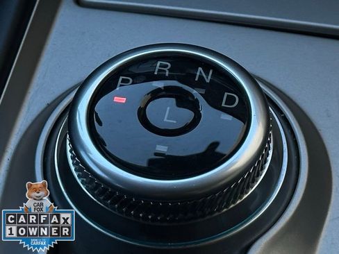 Used 2024 Ford Explorer XLT image 17