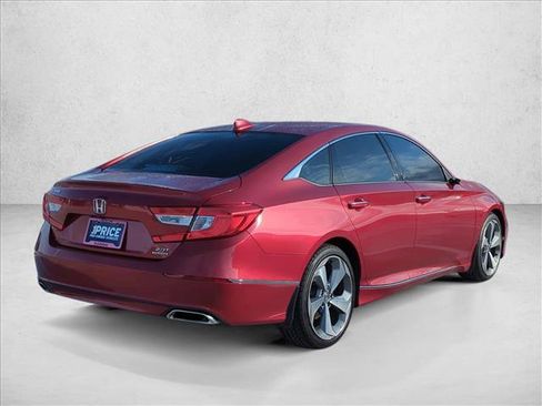Used 2018 Honda Accord Touring image 5