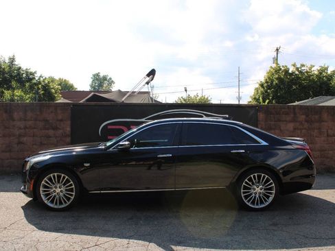 Used 2017 Cadillac CT6 Luxury w/ Active Chassis Package AWD/4WD image 2