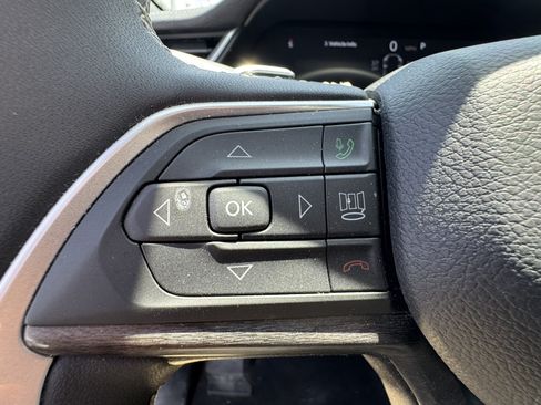 Used 2024 Jeep Grand Cherokee L Limited RWD image 31