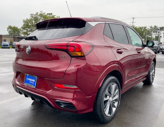 Used 2023 Buick Encore GX Select w/ Sport Touring Package FWD image 6