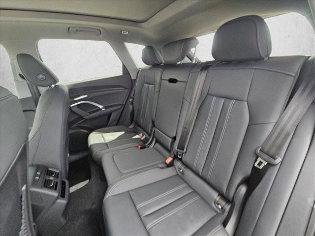 New 2026 Audi Q5 2.0T AWD/4WD image 14