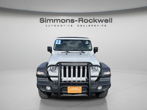 Used 2022 Jeep Wrangler Sport AWD/4WD image 8