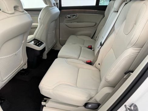 Used 2026 Volvo XC90 B6 Ultra w/ Protection Package image 34