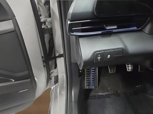 New 2026 Hyundai Elantra N w/ Cargo Package FWD image 11