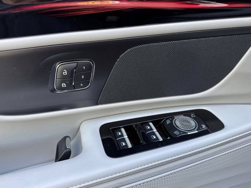 New 2026 Lincoln Nautilus Premier w/ Jet Appearance Package AWD/4WD image 8