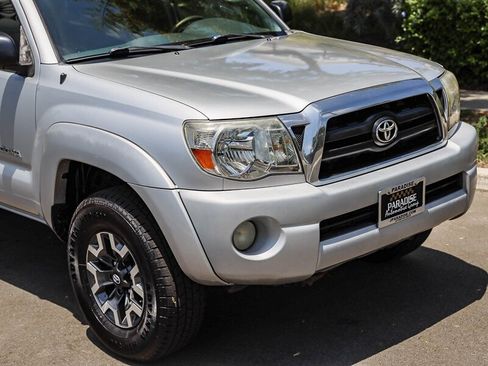 Used 2006 Toyota Tacoma PreRunner RWD image 9