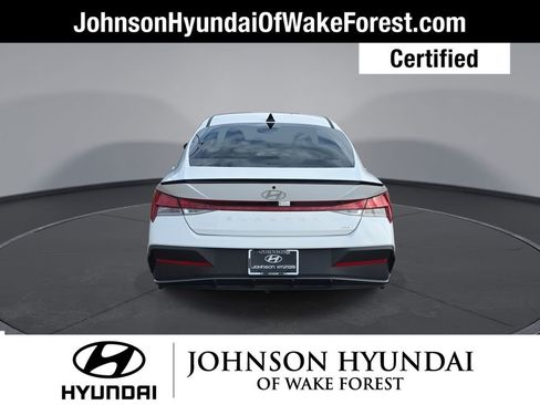 Certified 2025 Hyundai Elantra SEL image 14