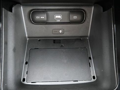 Used 2022 Kia Telluride SX image 11