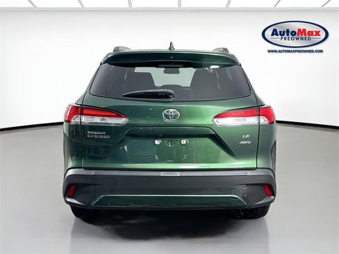 Used 2023 Toyota Corolla Cross LE image 8