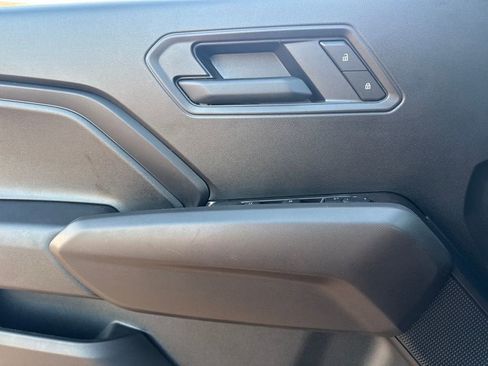 Used 2025 Chevrolet Colorado Trail Boss AWD/4WD image 18