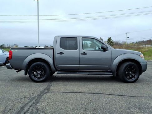 Certified 2021 Nissan Frontier SV w/ Midnight Edition Floor Mats AWD/4WD image 2