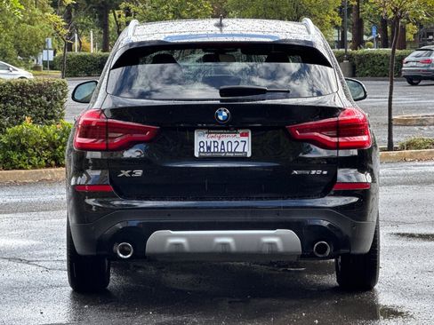 Used 2021 BMW X3 xDrive30e image 4