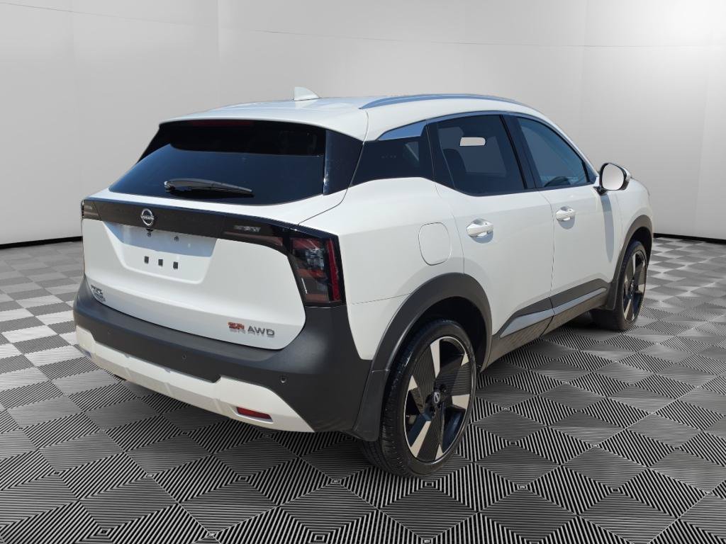 Used 2025 Nissan Kicks SR AWD/4WD image 7