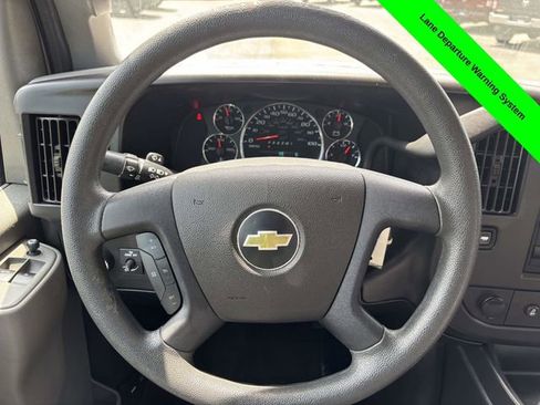 Used 2020 Chevrolet Express 2500 LT w/ LT Preferred Equipment Group RWD image 28