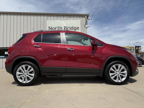Used 2019 Chevrolet Trax Premier w/ LPO, Cargo Package image 27