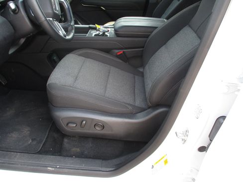 Used 2025 GMC Acadia Elevation image 10