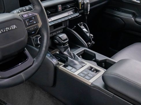 Used 2024 Toyota Land Cruiser image 11