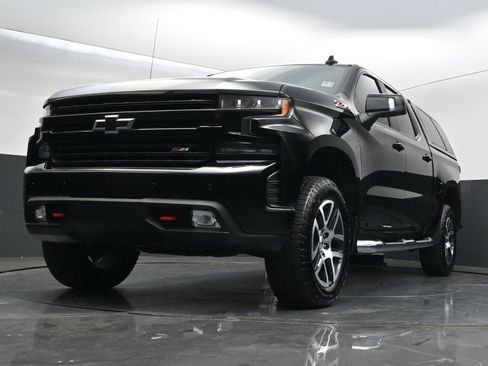 Used 2020 Chevrolet Silverado 1500 LT Trail Boss AWD/4WD image 39