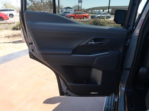 Used 2026 Lexus GX 550 w/ Accessory Package (2T) image 7