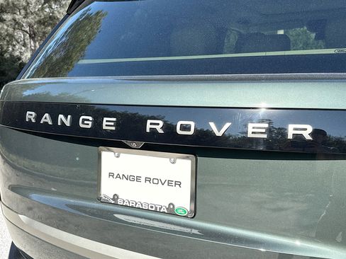 New 2025 Land Rover Range Rover SE image 11