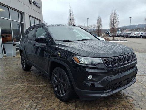 New 2026 Jeep Compass Latitude image 4