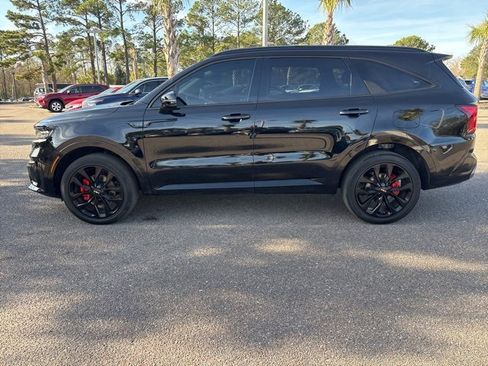 Certified 2023 Kia Sorento SX image 10
