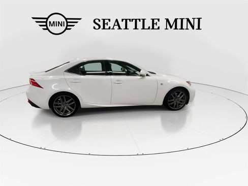 Used 2016 Lexus IS 200t w/ F Sport Package RWD image 12