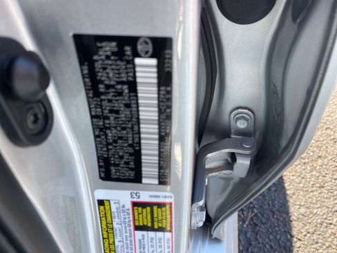 Used 2023 Toyota Camry XSE image 11