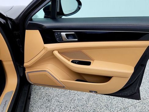 Used 2023 Porsche Panamera w/ Premium Package RWD image 27