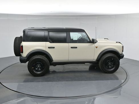 New 2026 Ford Bronco Badlands AWD/4WD image 40