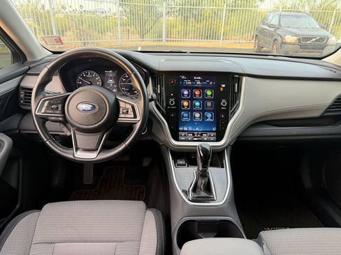 Used 2022 Subaru Outback Premium image 7