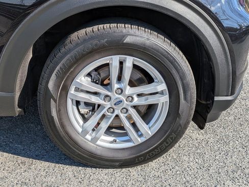 Certified 2023 Ford Explorer XLT w/ Equipment Group 202A image 13