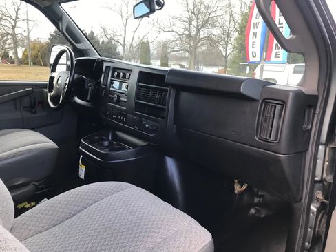 Used 2017 Chevrolet Express 3500 LT w/ LT Preferred Equipment Group image 35